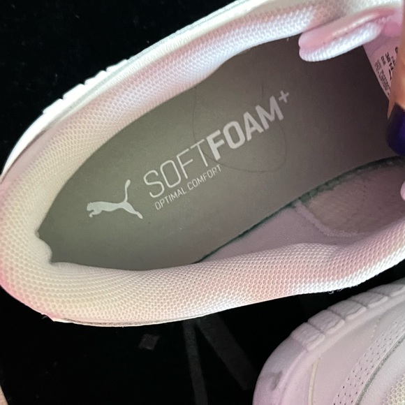 Puma fenty sneakers size 9 - Picture 7 of 9